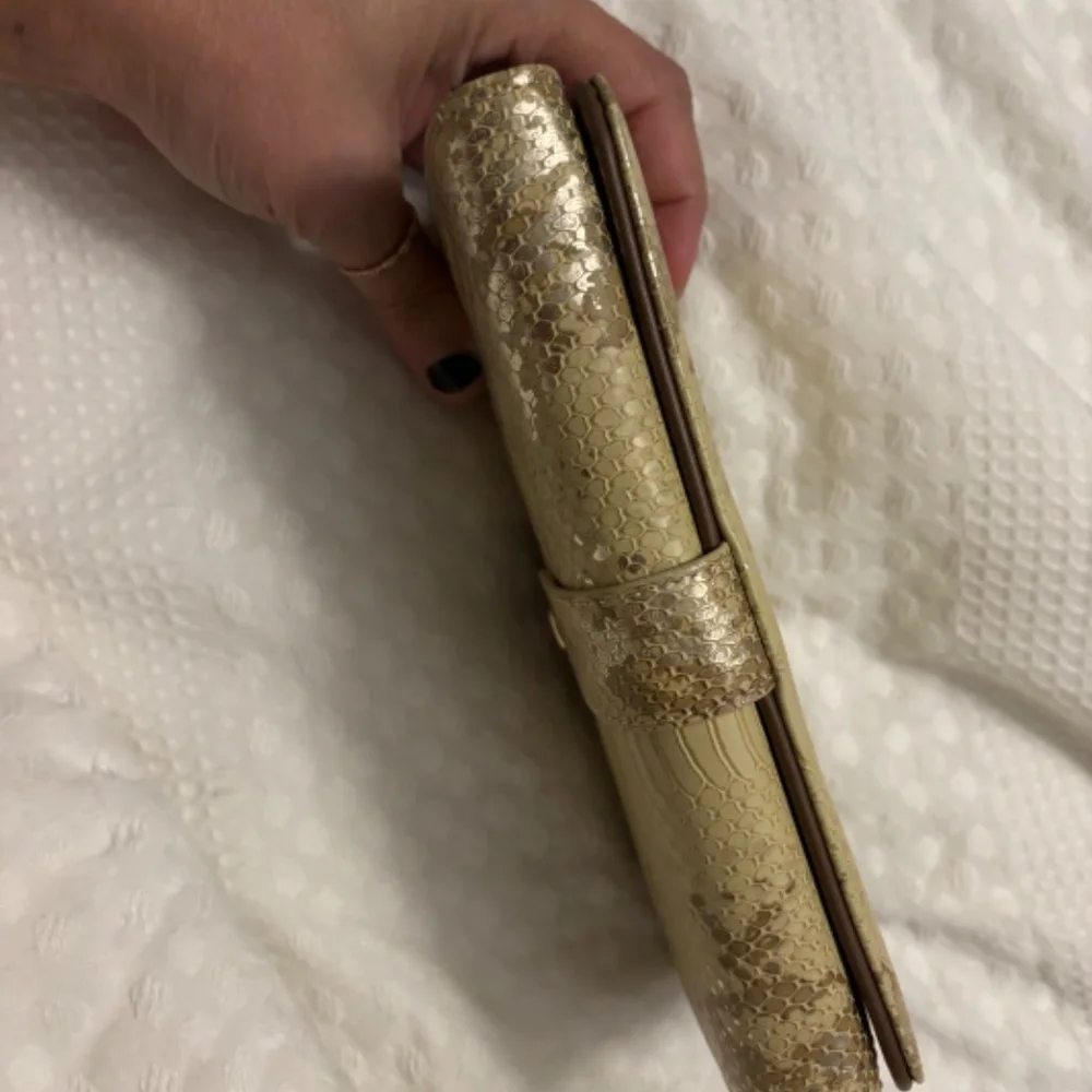Wallet - Picture 6 of 6